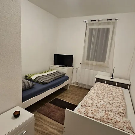 4 Reihenzimmer Bis 8 Personen Apartment Hotel